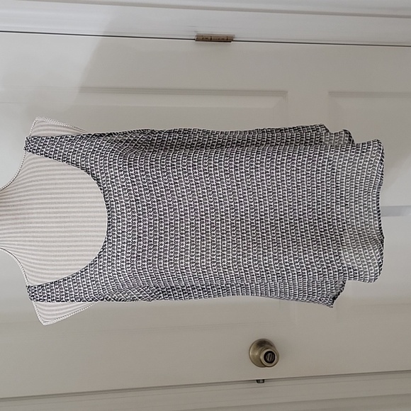 Old Navy, Size L Black White Patterned Sheer Tank, Excellent Used Condition - Picture 1 of 11